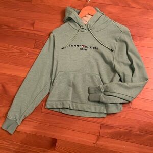 Tommy Hilfiger hoodie size small